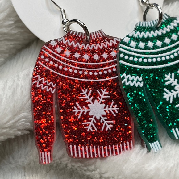 Red and Green Sweater Handcrafted 925 Earrings - Picture 3 of 4